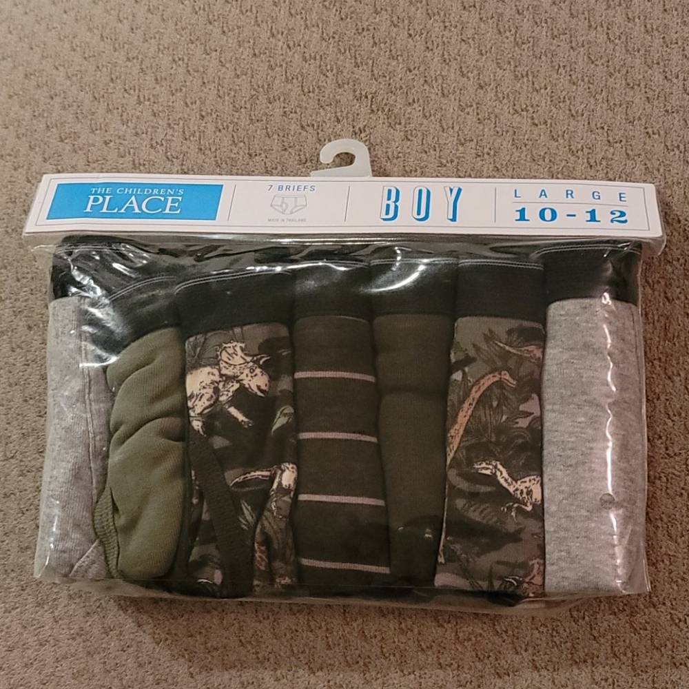 NWT 7 Briefs for Boys